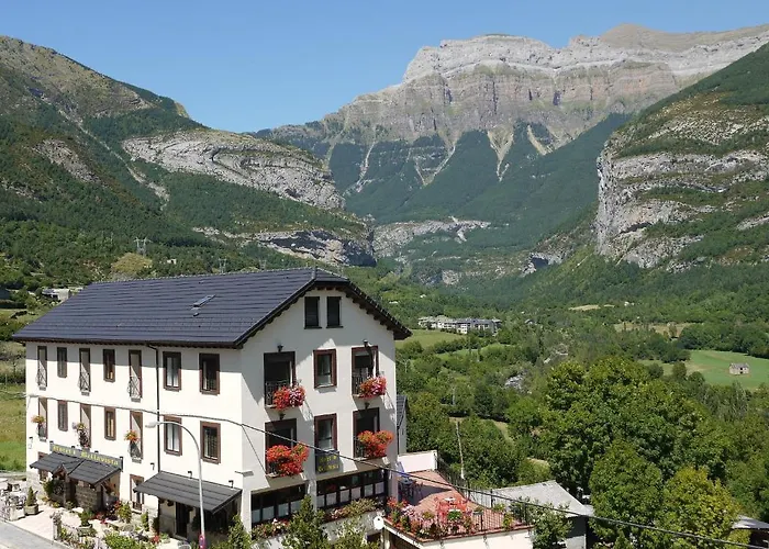 Bellavista Ordesa Hotell *